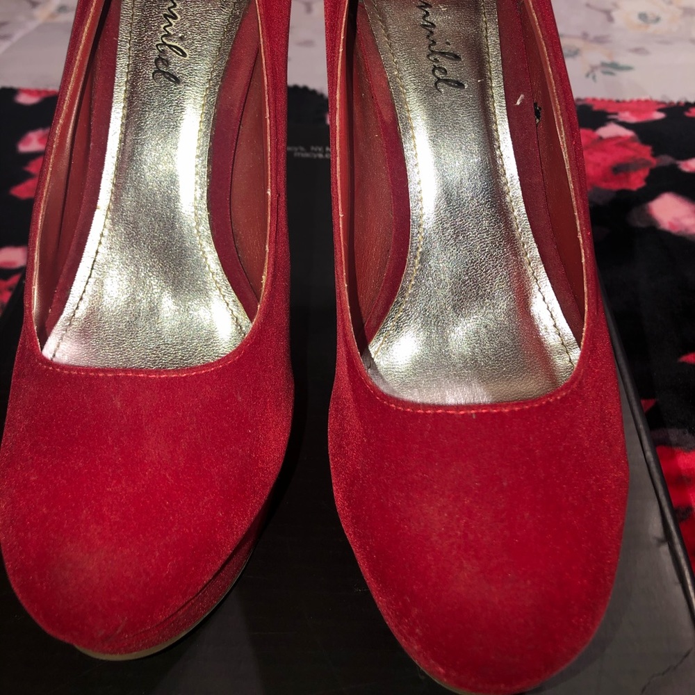 Red Heels 👠 - Picture 6 of 6